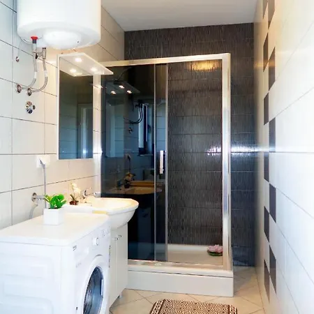 Rosic - Krk217 By Interhome *