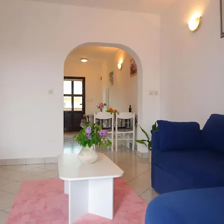 Apartamento Rosic - Krk217 By Interhome *