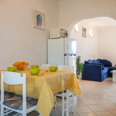 Appartamento Rosic-1 By Interhome *