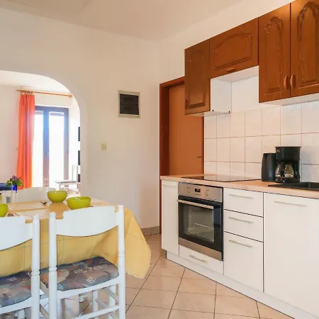 Apartment Rosic - Krk217 By Interhome