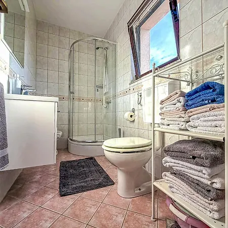 Rosic-1 By Interhome Appartamento