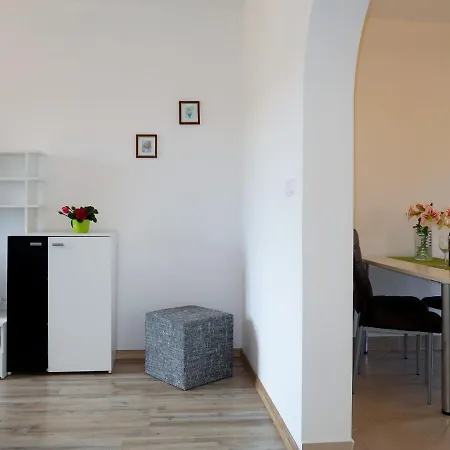 Apartment Rosic - Krk217 By Interhome